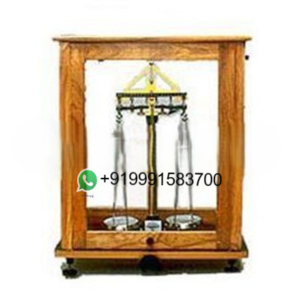 Balancing Scales for School Science Lab