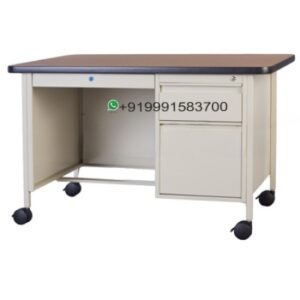 Teachers Desk 7